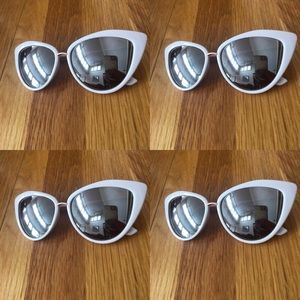 Wild child Cat-Eye sunglasses